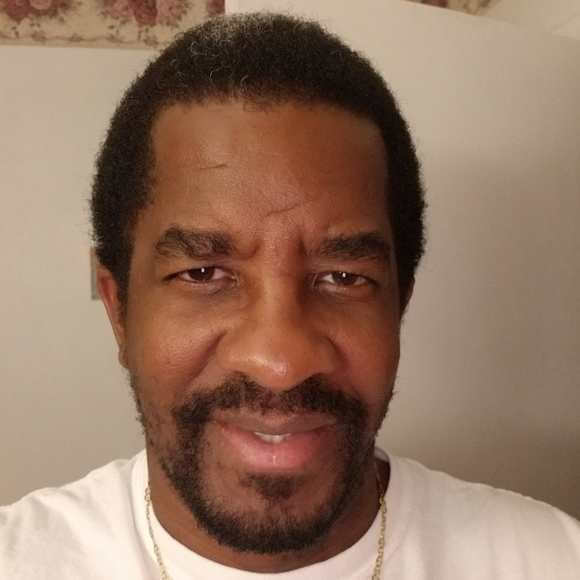 Meet your Posher, Eric - Picture 1 of 2